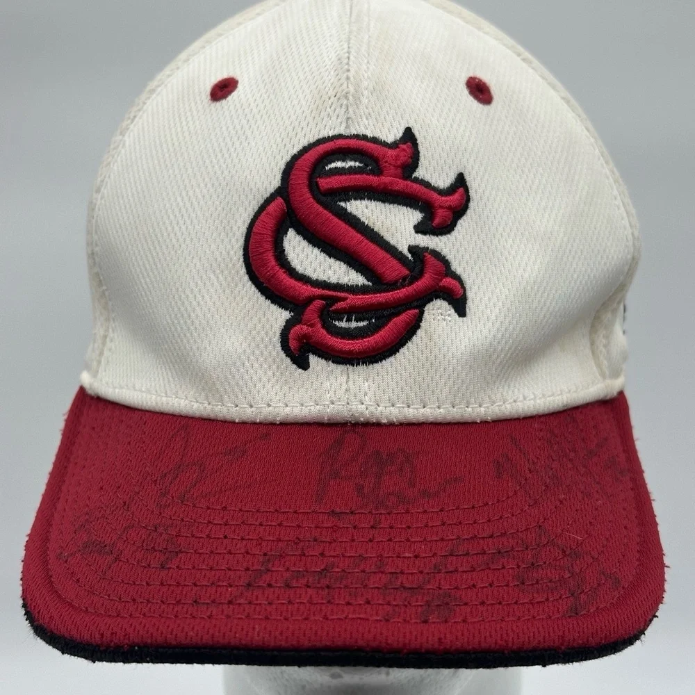 The Game Pro GP320 Gametek Size‎ 7 Hat Autographed South Carolina Gamecocks Cap